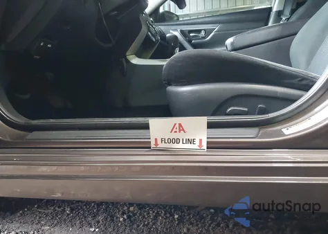 2015 Nissan Altima 2.5/2.5 S/2.5 Sl/2.5 Sv from USA, damaged, VIN 1N4AL3AP0FC285692